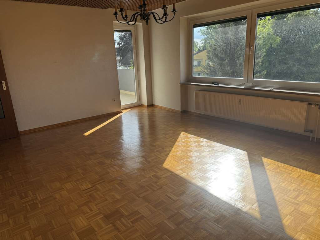 Immobilie in Wolfenbüttel - +++ Freie 4-Zimmer ETW mit Loggia, PKW-Stellplatz und Kellerraum+++ - Bild 3