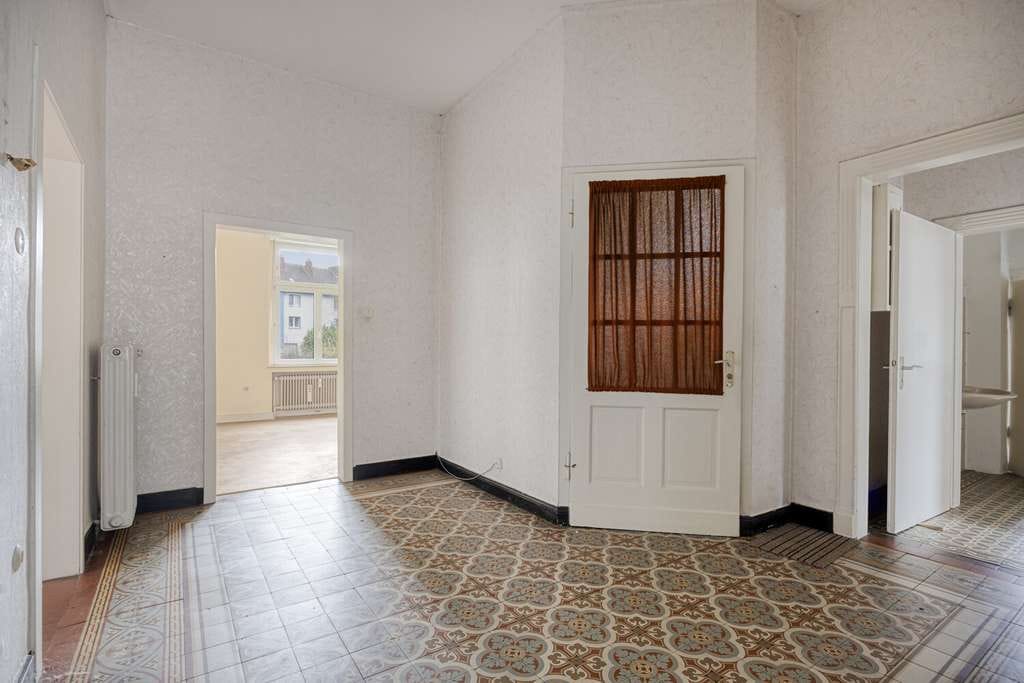 Immobilie in Dortmund - Viel Platz für Ihre Ideen - Renvovierungsbedürftige Erdgeschosswohnung in Gründerzeitvilla - Bild 4