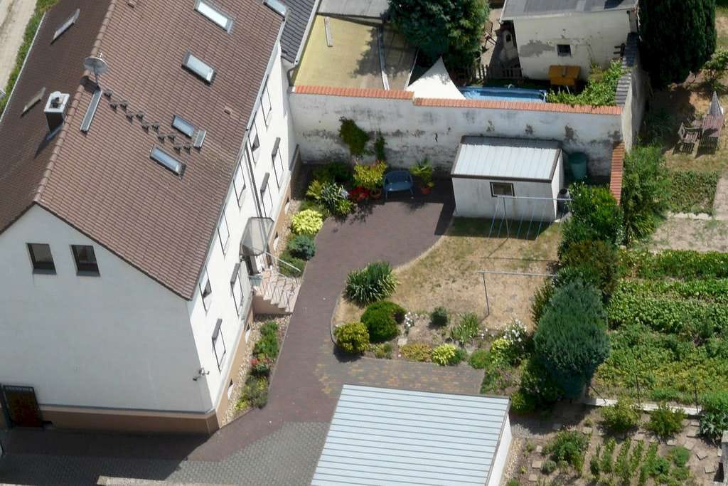 Immobilie in Sülzetal - Attraktives Mehrgenerationenhaus mit 5 Wohneinheiten , provisionsfreier Verkauf - Bild 1