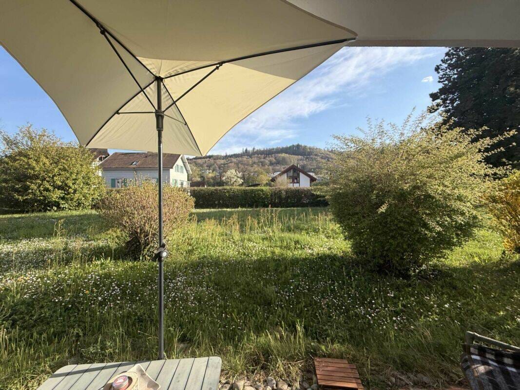 Immobilie in Büsingen am Hochrhein - Wohneigentum mit Aussenparkplatz beim Lindli in Büsingen bei Schaffhausen - Bild 1