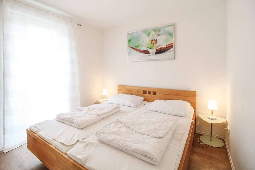 Immobilie in Bollewick - Gepflegte 5-Zi.-Ferienimmobilie oder Zweitwohnsitz mit Garten in Röbel/Müritz - Bild 3
