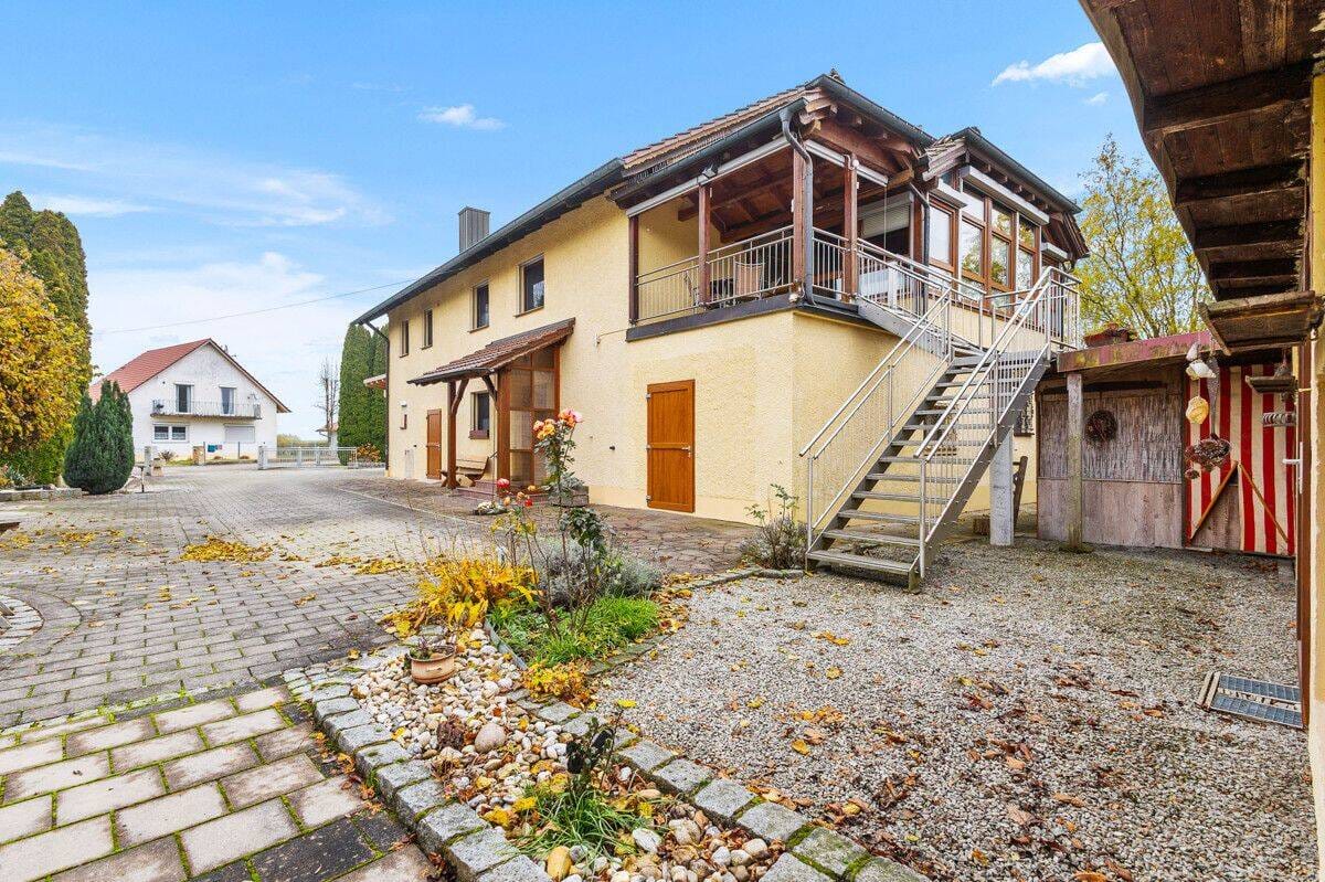 Immobilie in Oberschneiding - Willkommen Zuhause! Großzügiges Einfamilienhaus mit Wintergarten und herrlichem Grundstück! - Bild 3