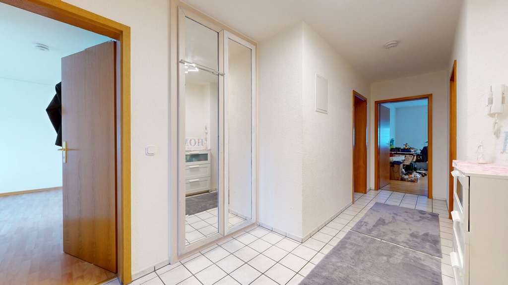 Immobilie in Ettenheim - Attraktive 4-Zimmerwohnung mit Potential - ideal für Eigennutzer oder Kapitalanleger - Bild 2