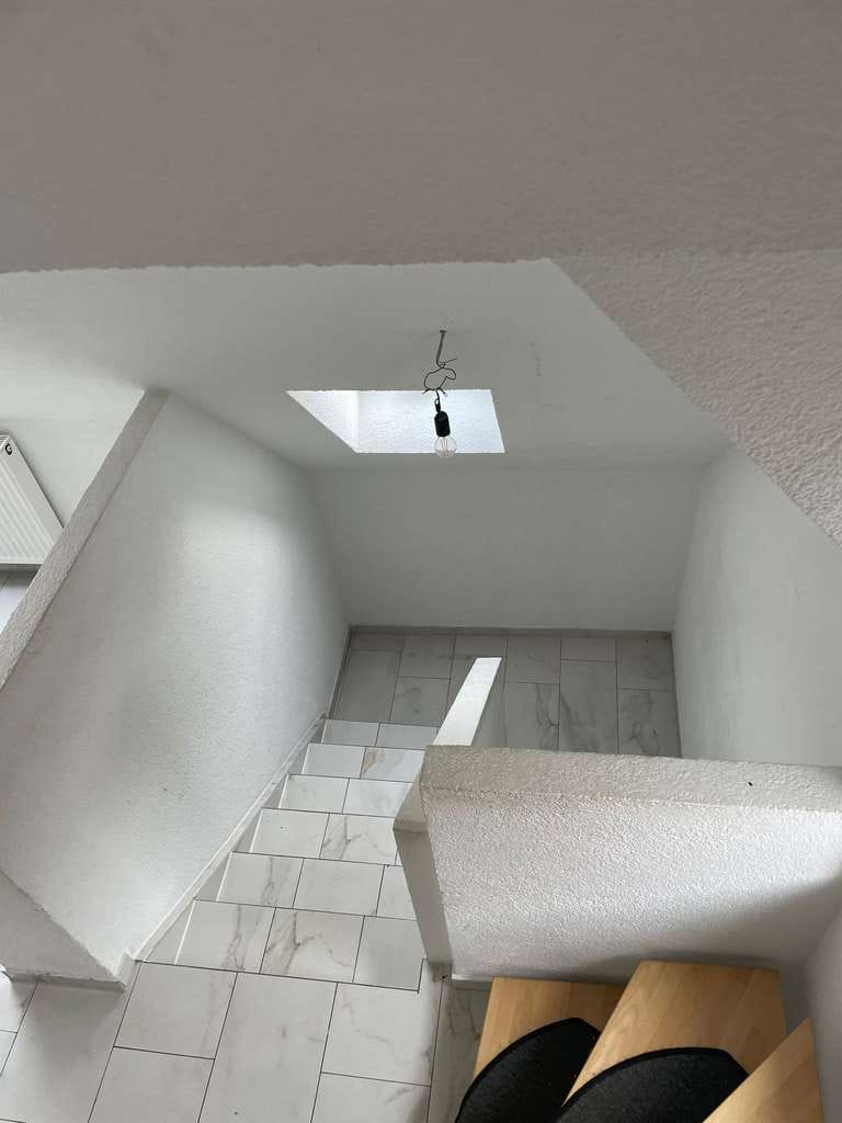 Immobilie in Weinstadt - Schöne 4 Zimmer Maisonette Wohnung mit Kfz-Stellplatz, vermietet - Bild 2