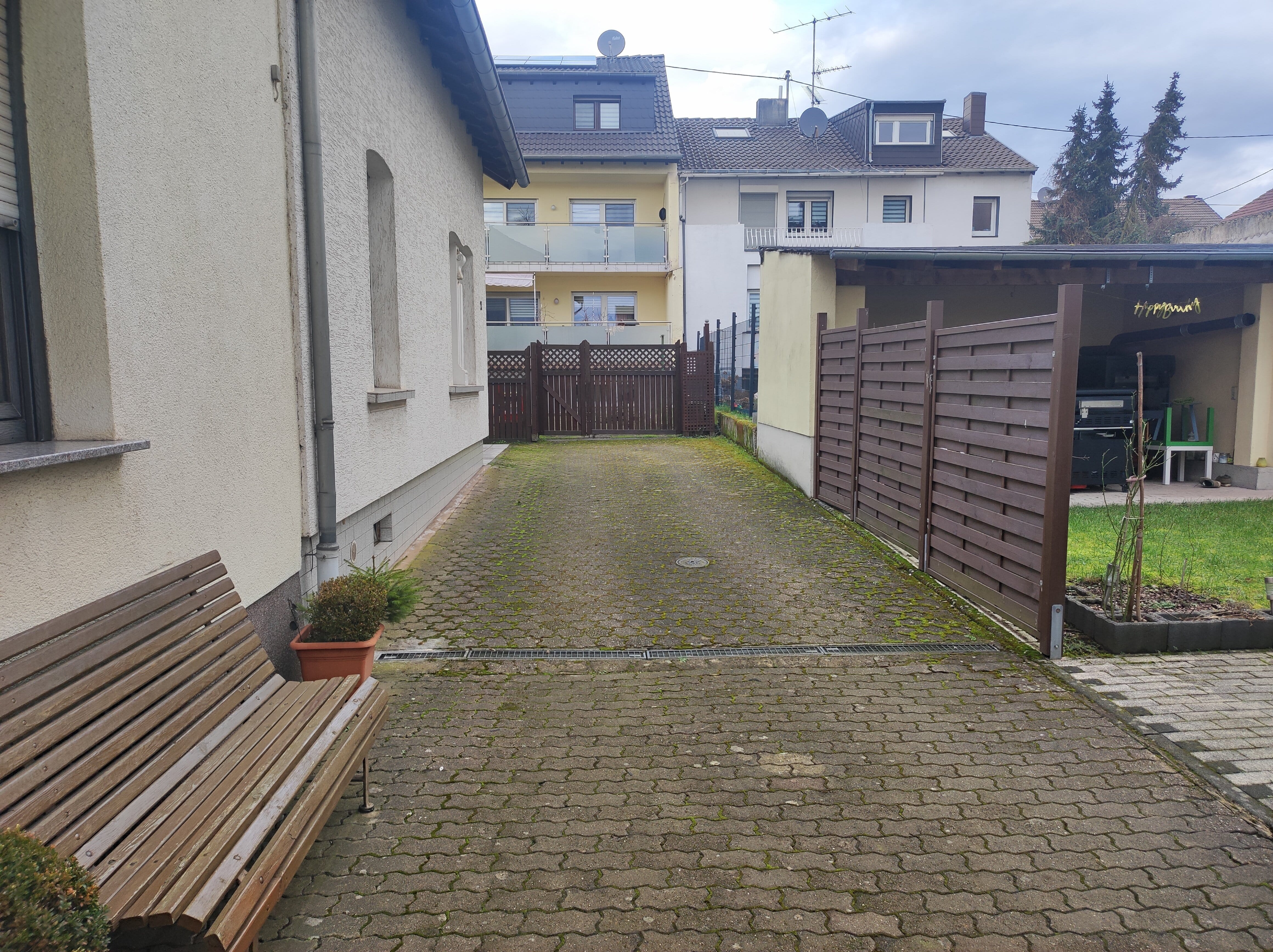 Immobilie in Ensdorf/Saar - Einfamilienhaus mit zusäzlichen Baugrundstück in Ensdorf - Bild 2