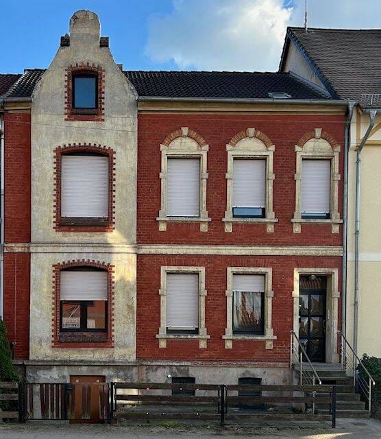Immobilie in Zerbst/Anhalt - Handwerkerhaus leestehend mit 2 Wohneinheiten - teilsaniert - Bild 0