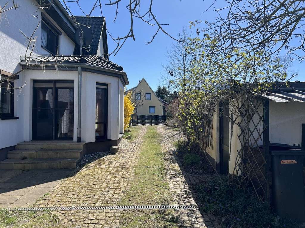 Immobilie in Ludwigsfelde - Individuelle Doppelhaushälfte auf sonnigem Grundstück und Platz für die Familie! - Bild 3