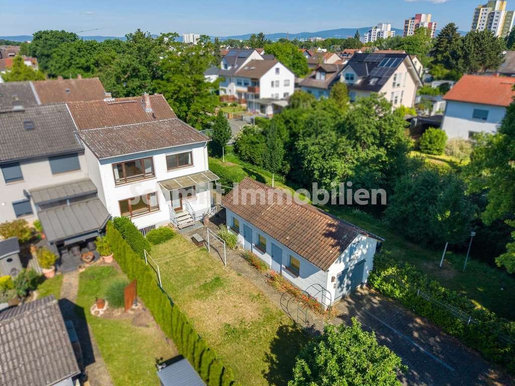 Immobilie in Frankfurt am Main - Ein Haus für Familie, Garten und neue Ideen - Bild 1