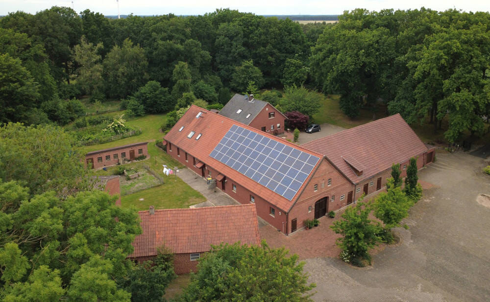 Immobilie in Hemsloh - Attraktiver Resthof mit zwei Wohneinheiten und Tierhaltung in Niedersachsen - Bild 2