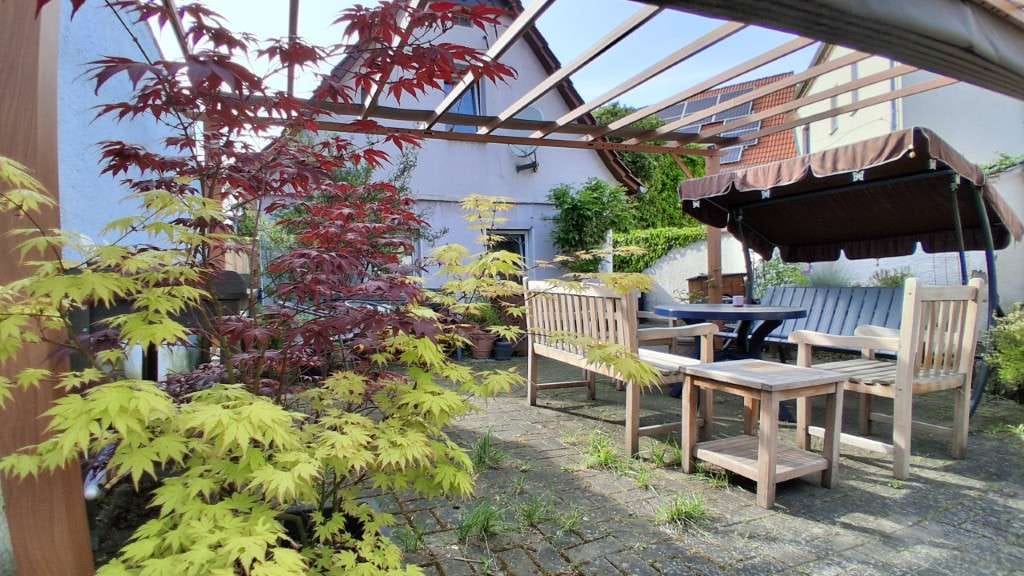 Immobilie in Landsberg - Saniertes Einfamilienhaus für Paare und kleine Familien mit Gartenparadies in Lohnsdorf! - Bild 3