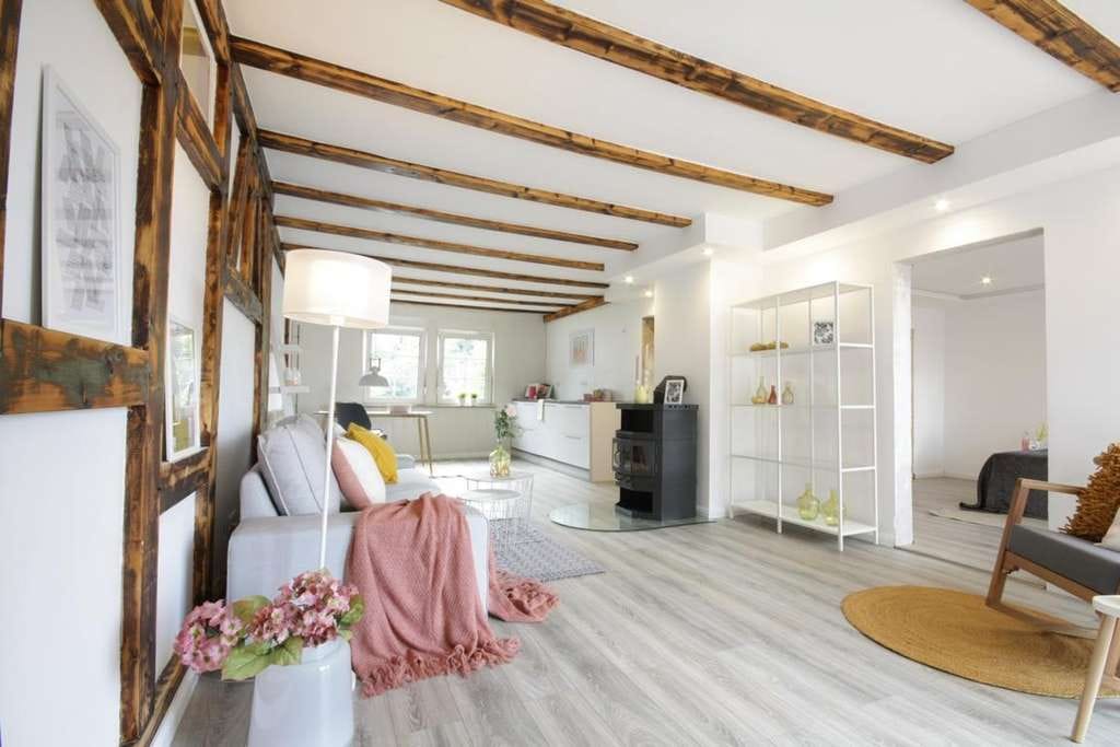 Immobilie in Hauenstein - 7,1% Kapitalanlage in Hauenstein - 2 renovierte, vermiete Wohnungen im Paket - Bild 1