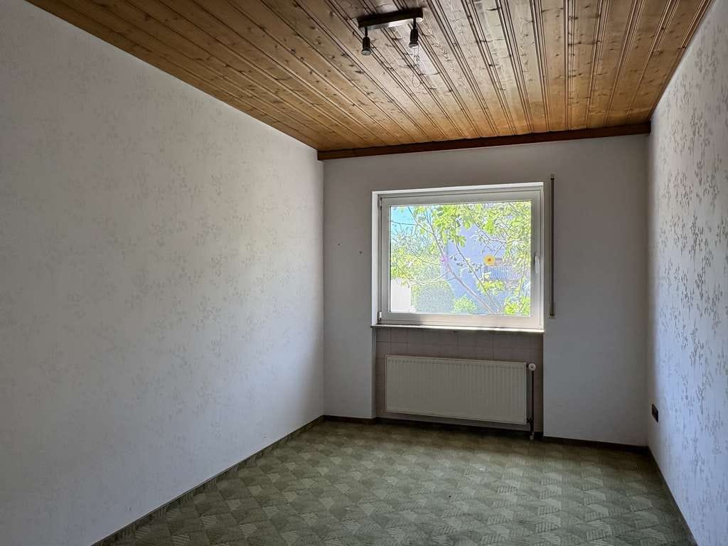 Immobilie in Niederkirchen bei Deidesheim - Zwei Eigentumswohnungen mit Garten, Terrasse, Balkon und Garage - Bild 2