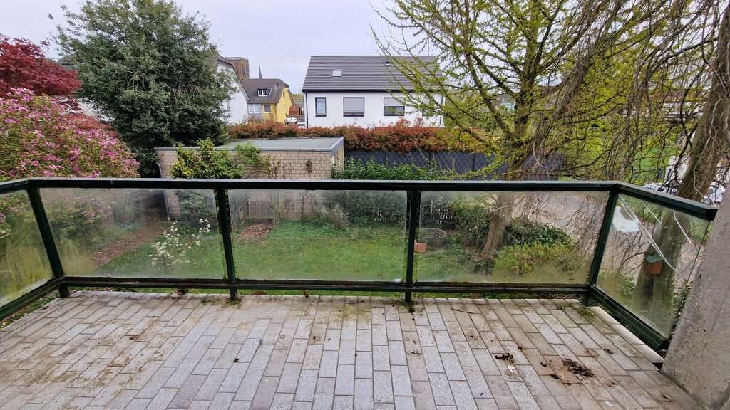 Immobilie in Würselen - Broichweiden!
Große, modernisierungsbedürftige 5-Zimmerwohnung mit Balkon und Garage - Bild 2