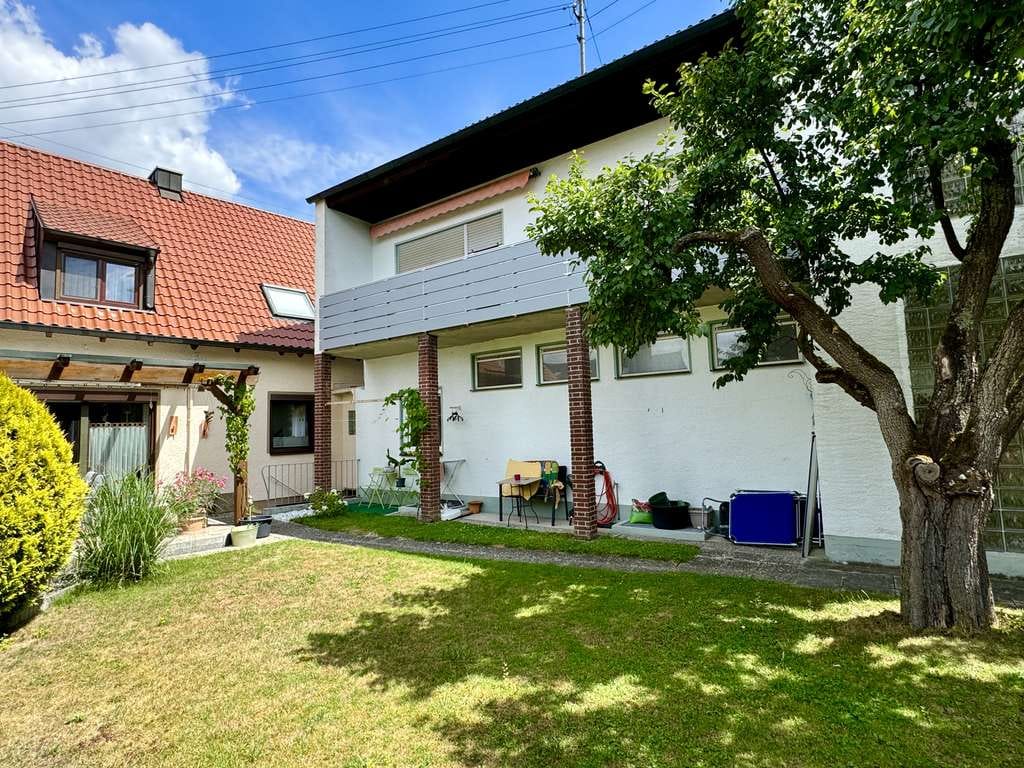 Immobilie in Friedberg - INTERESSANTES WOHN- UND GESCHÄFTSHAUS MIT VIELEN OPTIONEN ZUR KAPITALANLAGE ODER EIGENNUTZUNG - Bild 2