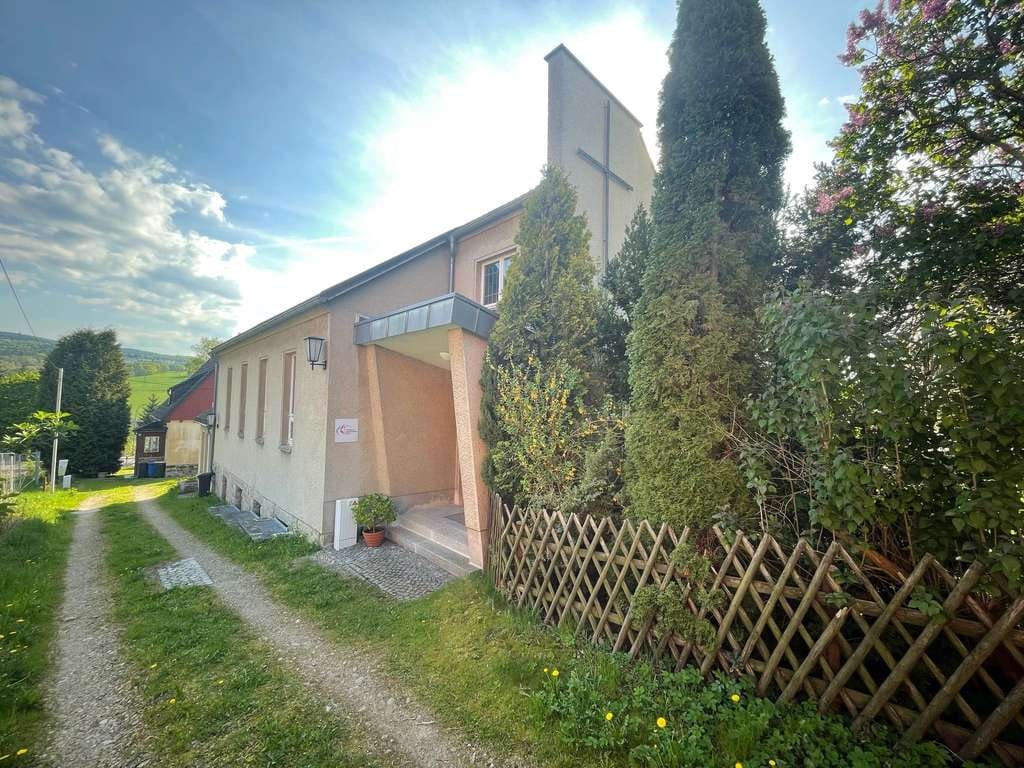 Immobilie in Schwarzenberg/Erzgebirge - Einmalige Immobilien auf einem Grundstück "Große Kirche - Kleines Haus" - Bild 0