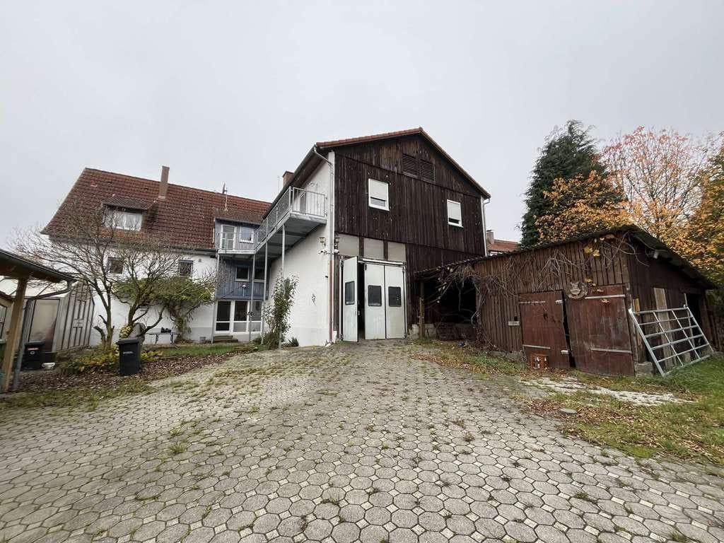 Immobilie in Frankenhardt - Großzügiges 2-FH auf ca. 3.300 m2 Grundstück mit weiterem Bauplatz! Tierhaltung möglich! - Bild 2