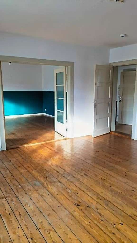 Immobilie in Werneuchen - Charmantes Zweifamilienhaus mit Nebengelass in Werneuchen - Anlageobjekt und/oder Eigennutzung?? - Bild 3