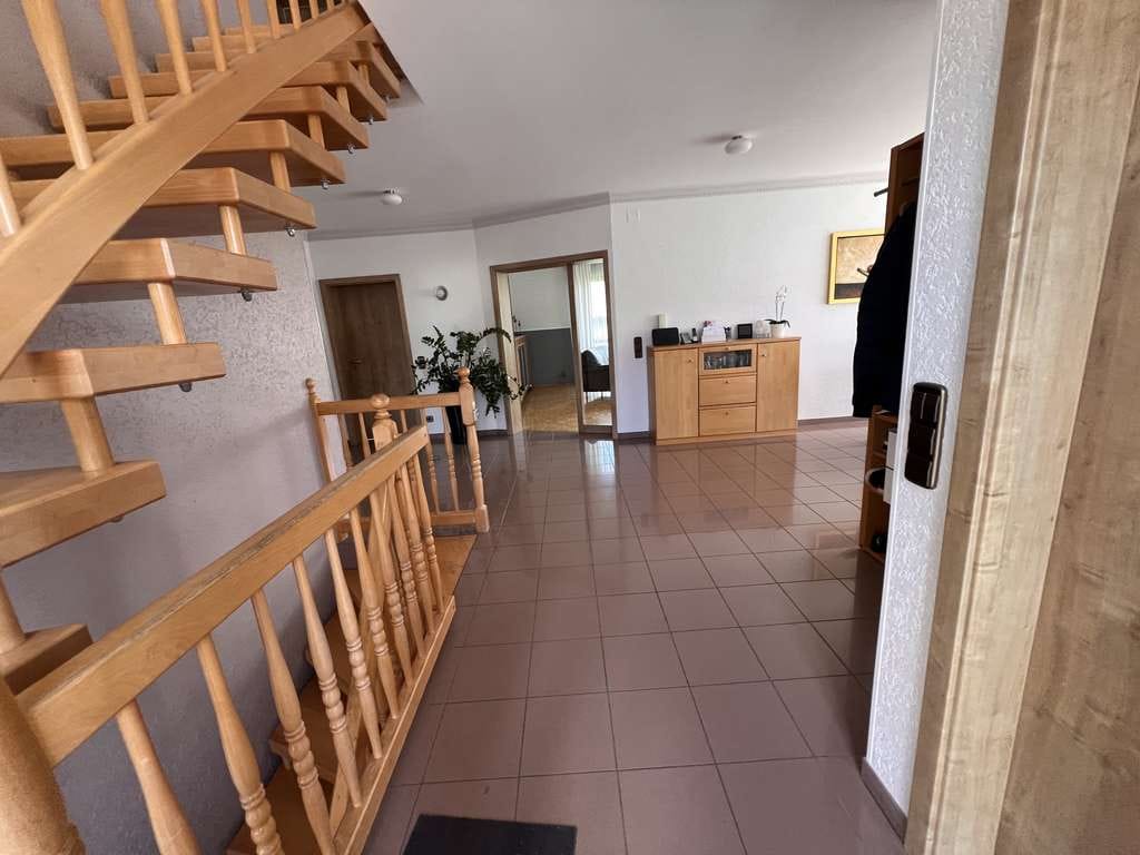 Immobilie in Wurmberg - Gepflegtes Einfamilienhaus mit Garten, Einliegerwohnung‑Potenzial - Bild 2