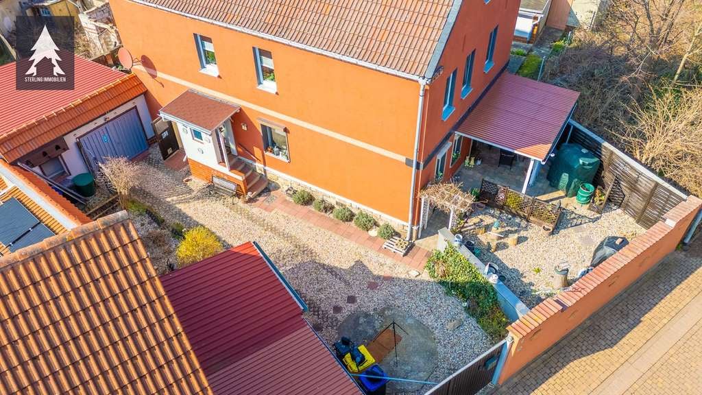 Immobilie in Ballenstedt - Kein Palast. Dafür Hofromantik, Platz und ein ziemlich gutes Gesamtpaket. - Bild 1