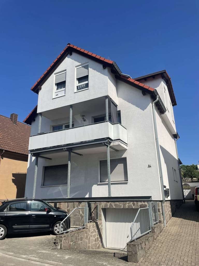 Immobilie in Dielheim - Gepflegtes Zweifamilienhaus das 2002 aufgestockt wurde - Bild 0