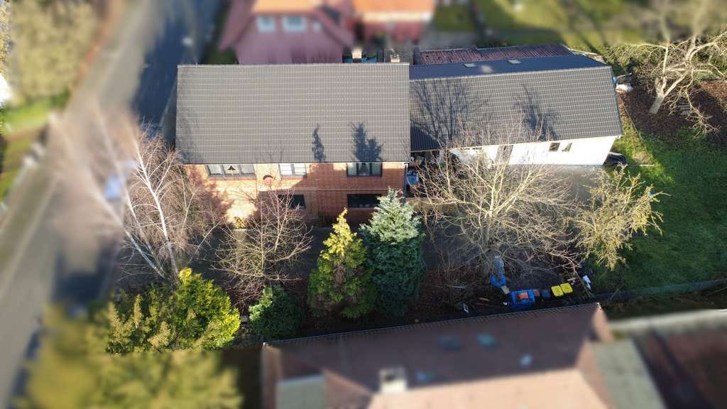 Immobilie in Schwarmstedt - Attraktive Kapitalanlage: Wohnhaus mit großem Nebengebäude in bester Wohnlage von Schwarmstedt - Bild 3