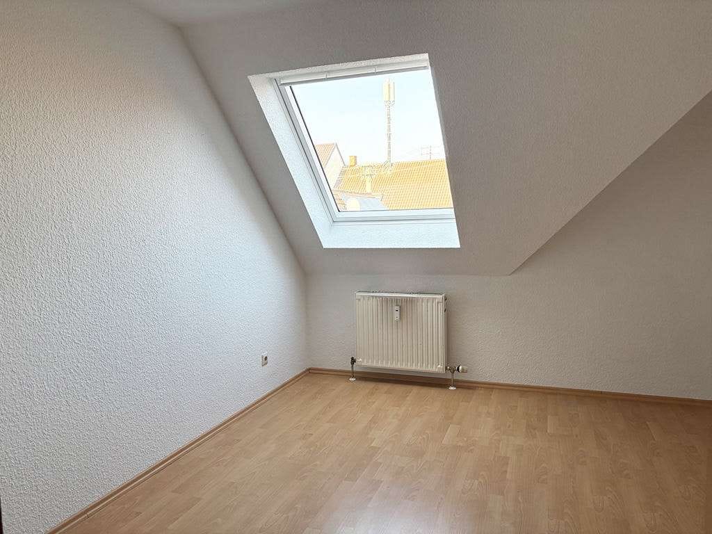 Immobilie in Freudental - Freie, großzügige  4-Zimmer-Maisonette-Wohnung -  
Balkon und TG-Stellplatz inclusive - Bild 4