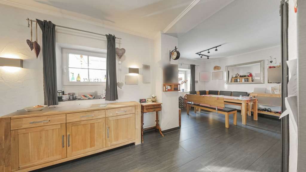 Immobilie in Ruppertsweiler - Exklusives wohnen mit viel Raum, Garten und Wintergarten in ruhiger Lage - Bild 4