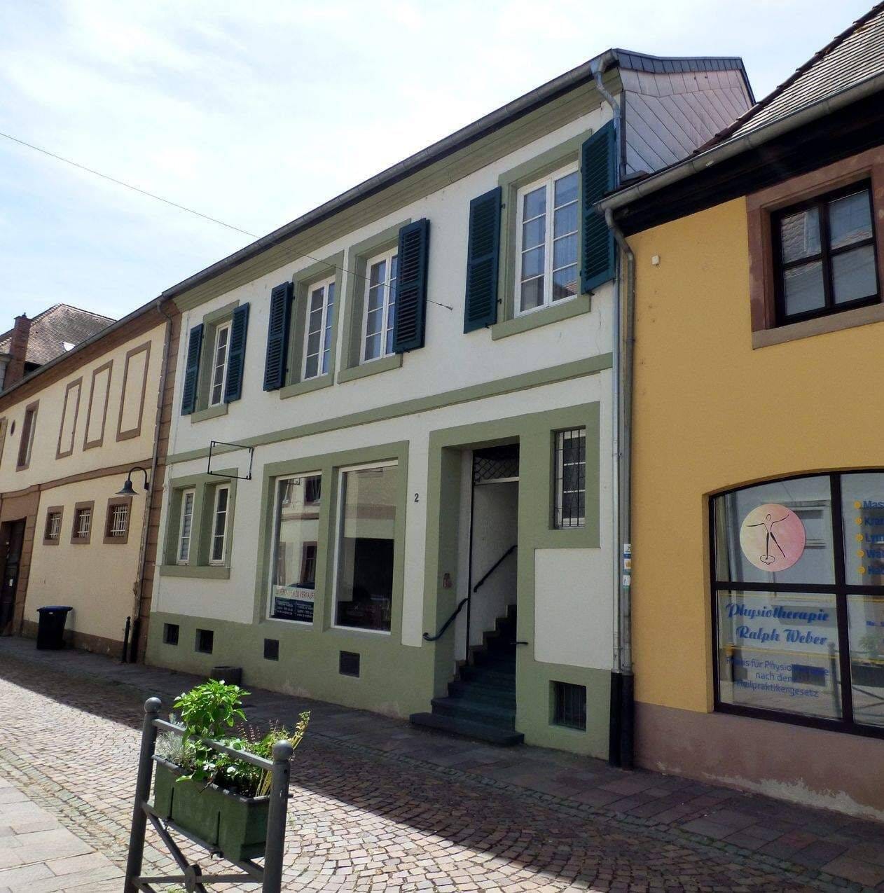 Immobilie in Blieskastel - 1 FH-Stadthaus als Alternative zur Eigentumswohnung - Bild 1