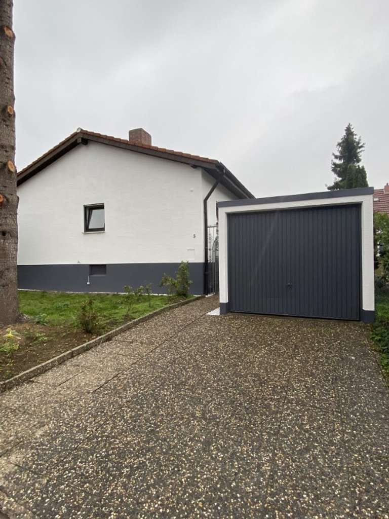 Immobilie in Weisenheim am Sand - Einfamilienhaus mit Garage / Garten Werkstatt und Innenhof - Bild 4