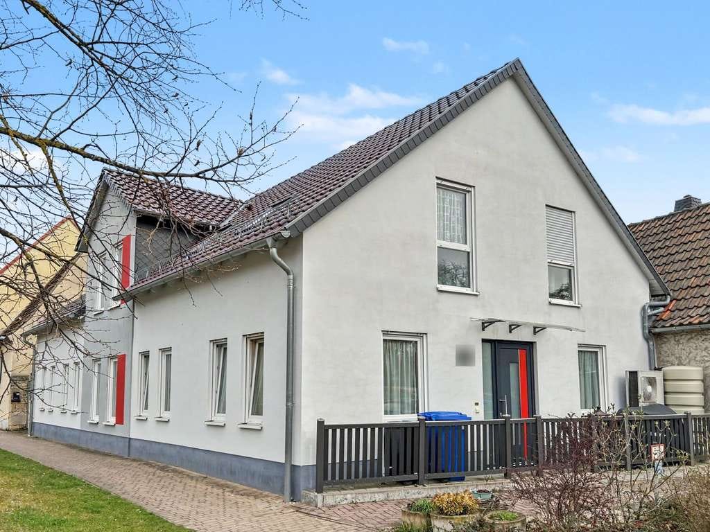 Immobilie in Gleina - Viel Platz für große Familien, Hobbys und individuelle Wohnträume - Einfamilienhaus in Gleina - Bild 1