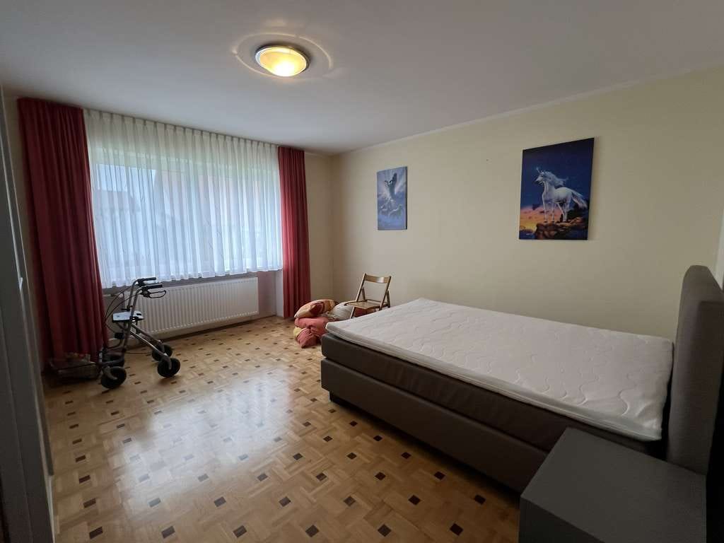 Immobilie in Emersacker - ZFH mit Potenzial auf großem Grundstück, ca. 2200 m², nord-westlich v. Augsburg! - Bild 3