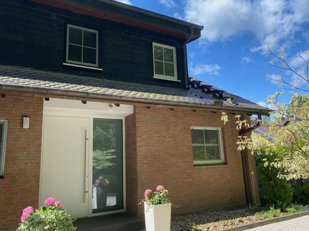 Immobilie in Steinhagen - Leben, wo andere Urlaub machen: Wohnhaus mit Einliegerwohnung und großem Südgarten, Traumgrundstück - Bild 4