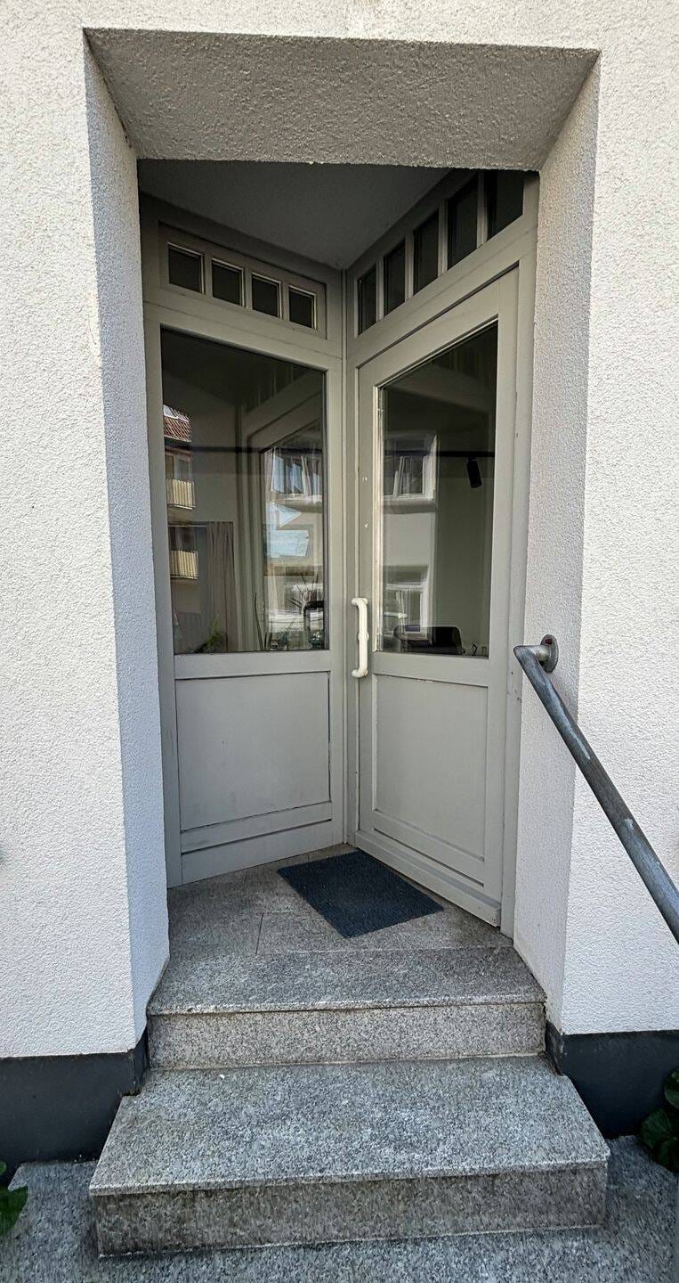 Immobilie in Rendsburg - Voll vermietet: Wohn- und Geschäftshaus mit 1 Gewerbeeinheit und 3 Wohnungen im historischen Neuwerk - Bild 4