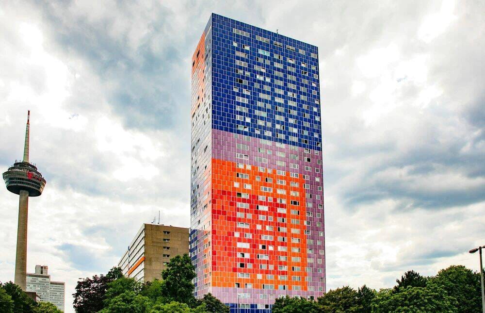 Immobilie in Köln - Köln zentral modernisiertes Apartment 2.OG Wannenbad neue Pantryküche Pool u.Saunanutzung ab 01.07. - Bild 0