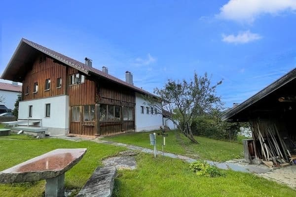 Immobilie in Lindberg - Geräumiges Einfamilienhaus in bester Lage in Zwiesel - Bild 0