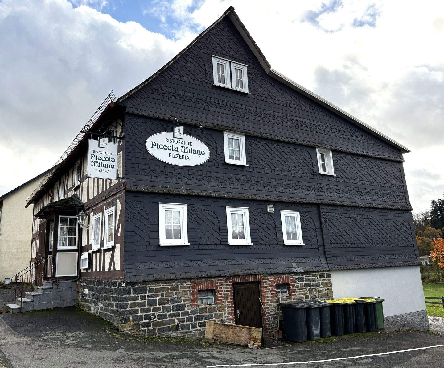 Immobilie in Hatzfeld - Wohn- und Geschäftshaus in zentraler Lage in Hatzfeld (Eder) - Bild 1