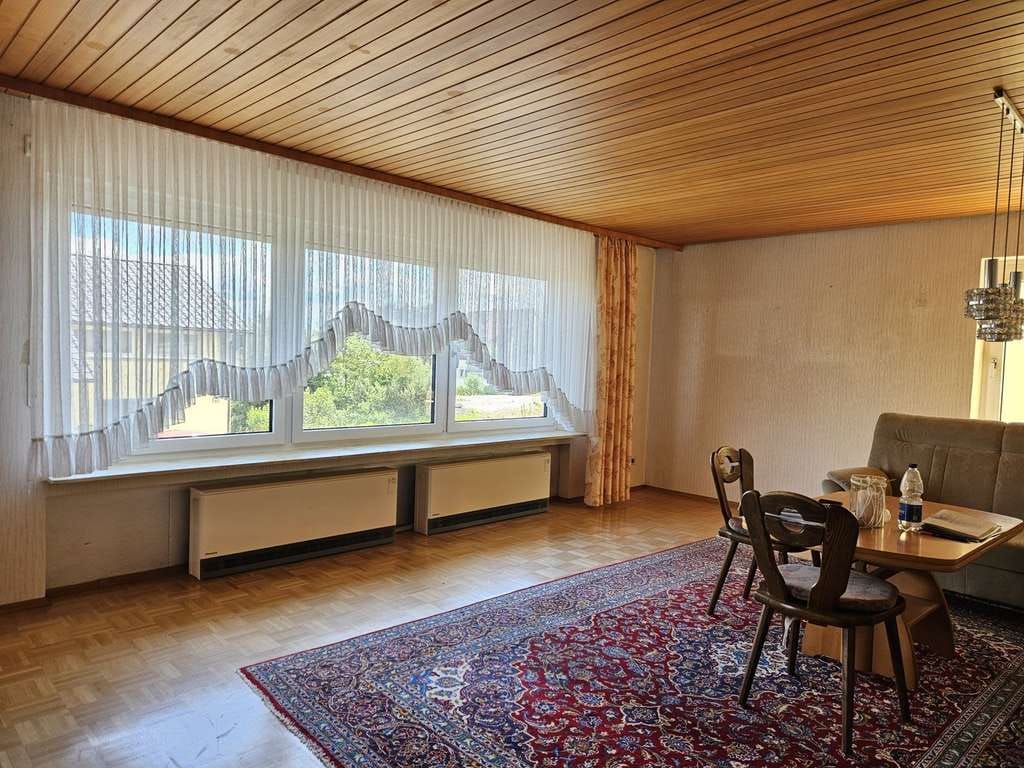 Immobilie in Böhmenkirch - "Großzügiges Zweifamilienhaus mit herrlicher Aussicht und großem Grundstück" - Bild 3