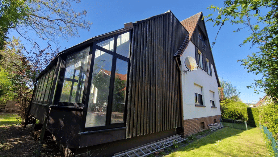 Immobilie in Hasbergen - Charmantes Einfamilienhaus mit Wintergarten, viel Platz & großem Potenzial in zentraler Lage von Hasbergen - Bild 2