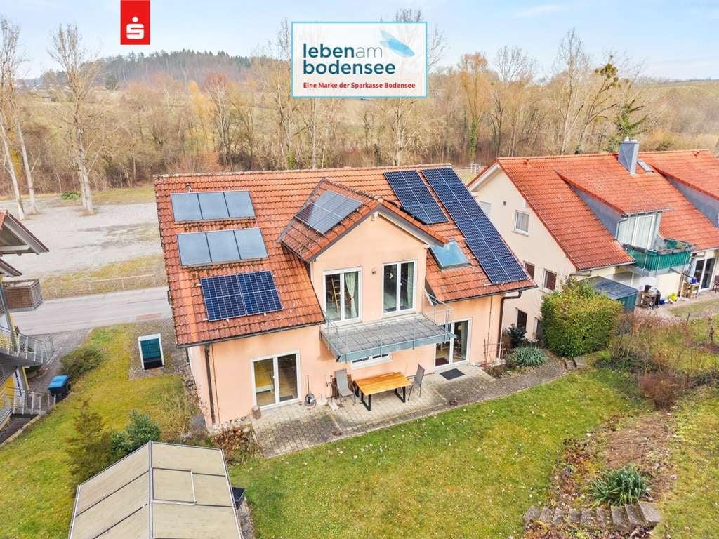 Immobilie in Hagnau am Bodensee - Platz zum Wohnen und Arbeiten - 
Zweifamilienhaus mit Gewerbefläche - Bild 0