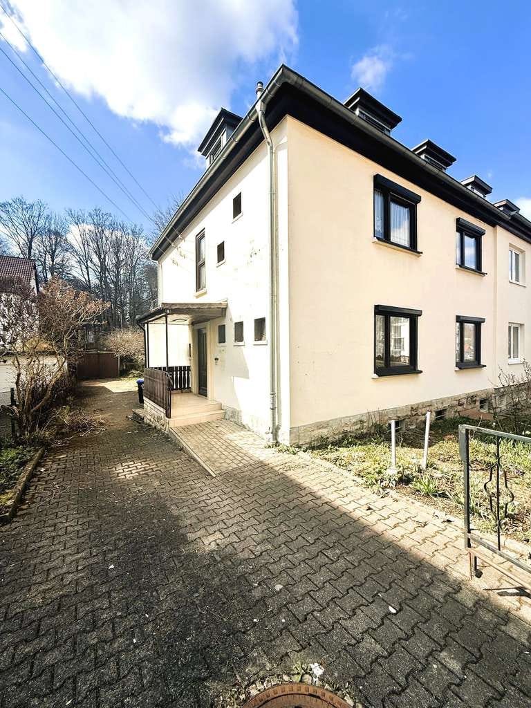 Immobilie in Ilmenau - zentral gelegenes Wohnhaus mit tollem Grundriss, Garage & Garten zu verkaufen - Bild 1