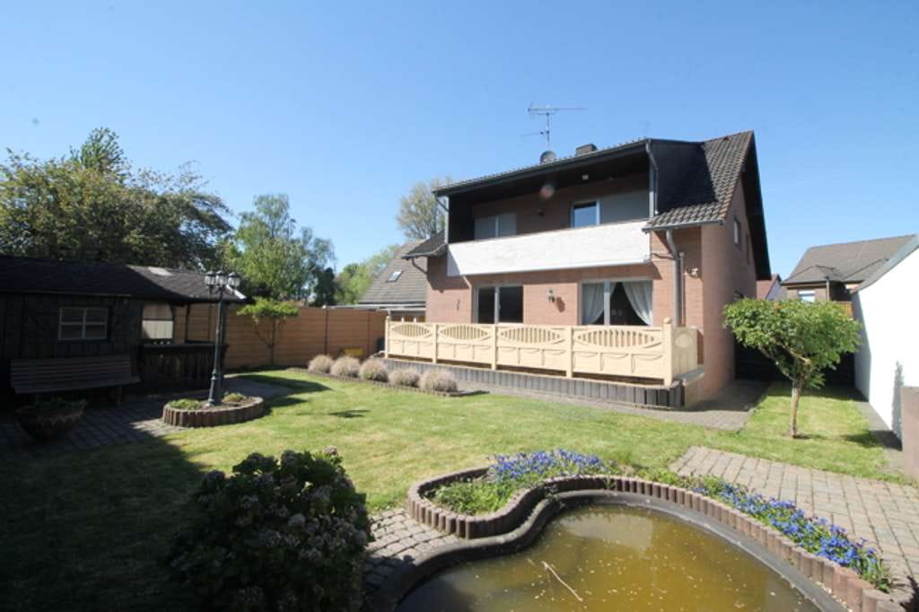 Immobilie in Langerwehe - Freistehendes Einfamilienhaus mit Garage und Garten - Bild 2