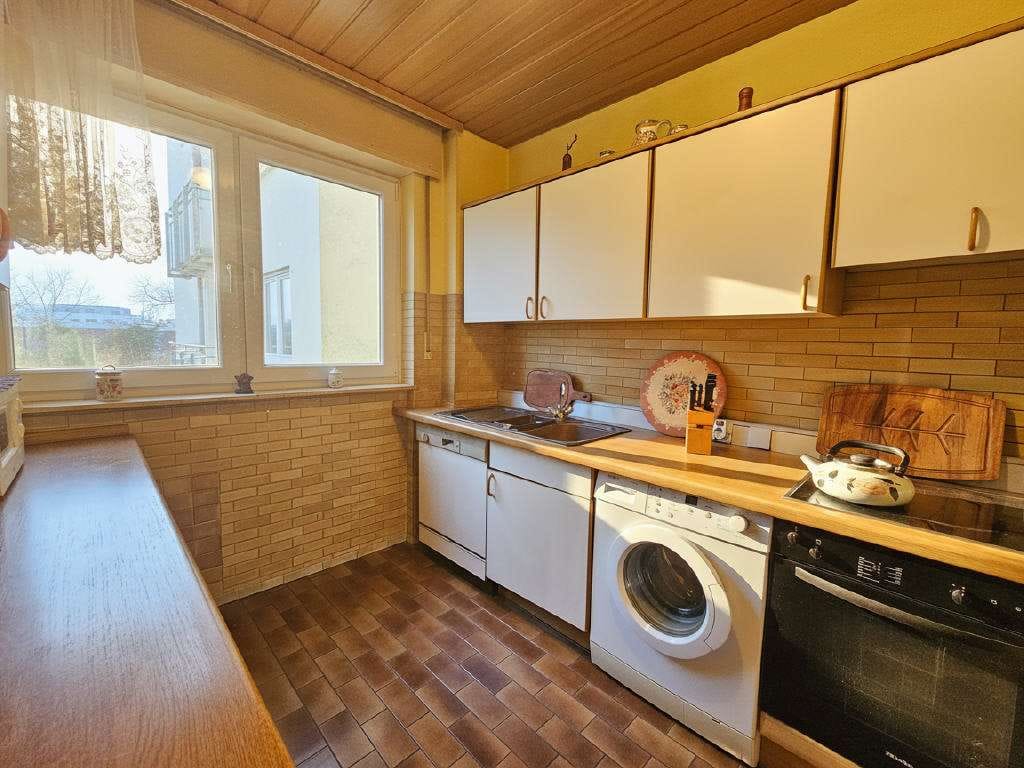 Immobilie in Ginsheim-Gustavsburg - Großzügige 3,5-ZKB Eigentumswohnung mit Balkon in sehr guter Lage von Ginsheim - Bild 4
