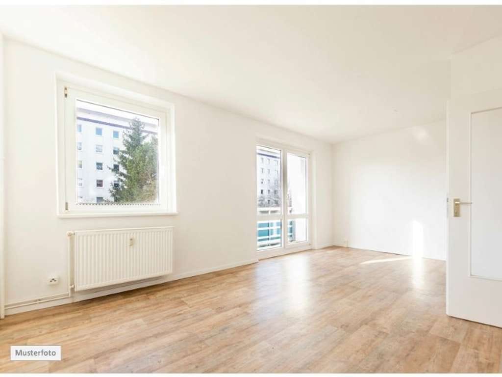 Immobilie in Frankenberg/Sachsen - Provi frei 2 Zimmer - Wohnung mit Terrasse - Bild 0