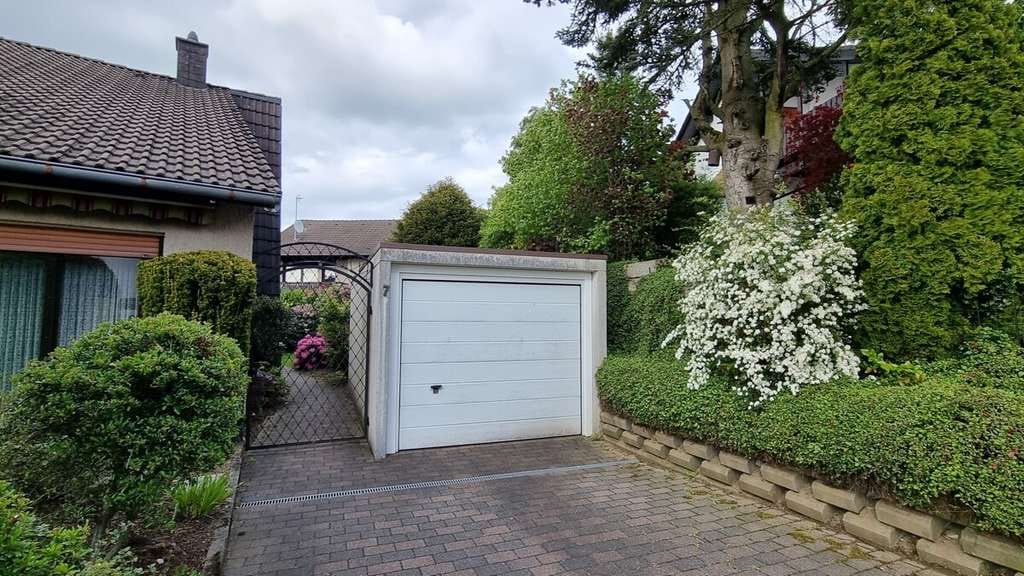 Immobilie in Herscheid - Attraktives Einfamilienhaus mit Garage - kurzfristig beziehbar - Bild 2