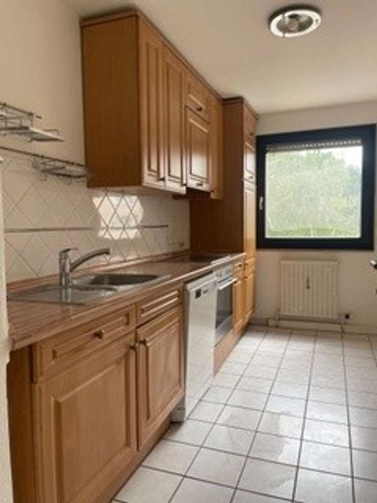 Immobilie in Linkenheim-Hochstetten - Attraktive 3-Zimmer-Wohnung mit großem Balkon und Stellplatz - leer stehend - Bild 2