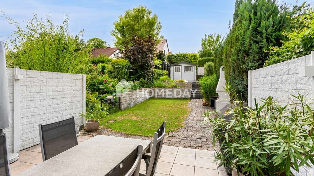Immobilie in Essenheim - Modernisiertes Einfamilienhaus mit 6 Zimmern, Garten, Terrasse, Garage und viel Platz in Essenheim - Bild 0