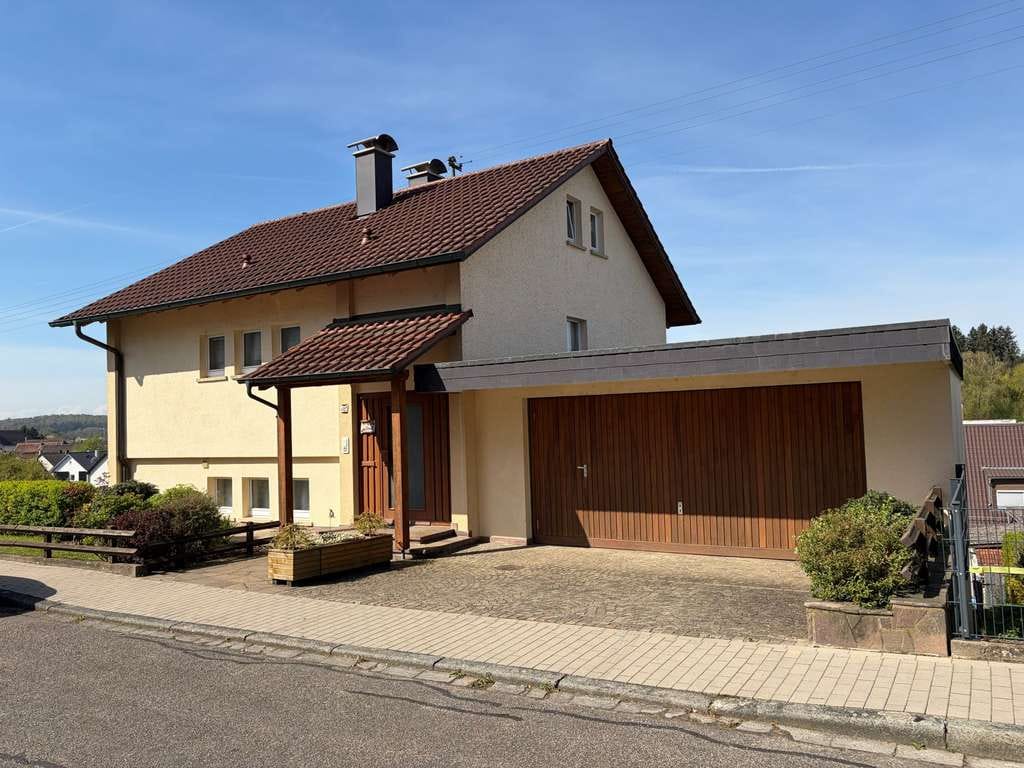 Immobilie in Aglasterhausen - Einfamilienhaus mit Garage in Aglasterhausen - Bild 0