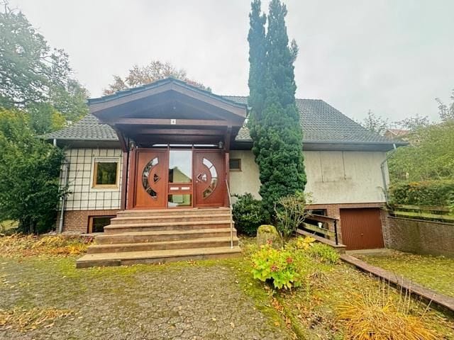 Immobilie in Wedemark - Teilvermietetes Zweifamilienhaus auf 1.185 m² Grundstück - Bild 0