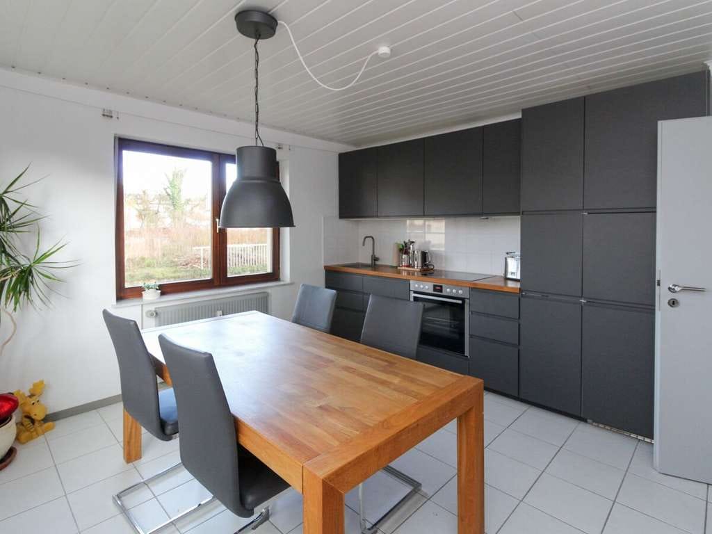 Immobilie in Neuhof - Zweifamilienhaus mit Garten und Doppelgarage in Neuhof- Hattenhof - Bild 4
