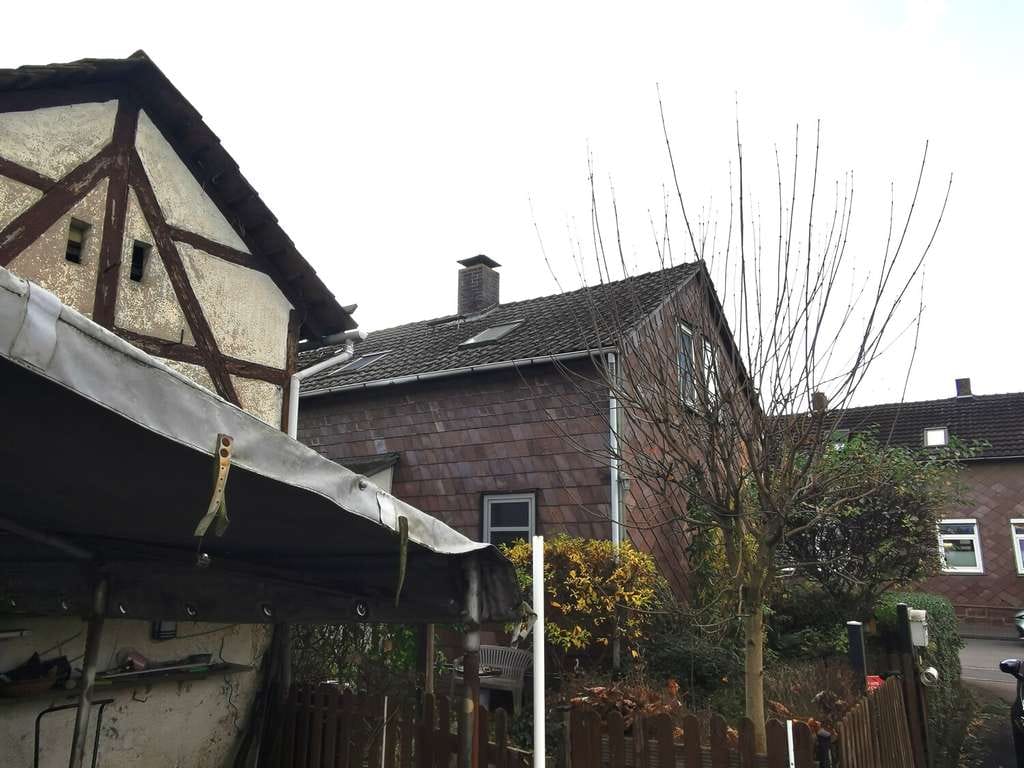 Immobilie in Holzminden - Charme der Geschichte: Doppelhaushälfte mit Garten und Modernisierungspotenzial  in Holzminden - Bild 4